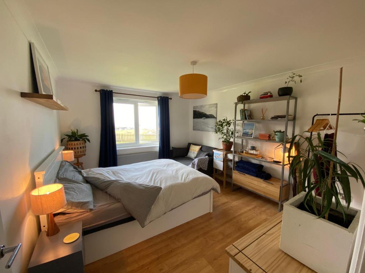 Sea Views On Fistral. Lovely Private Bedroom Privatunterkunft *